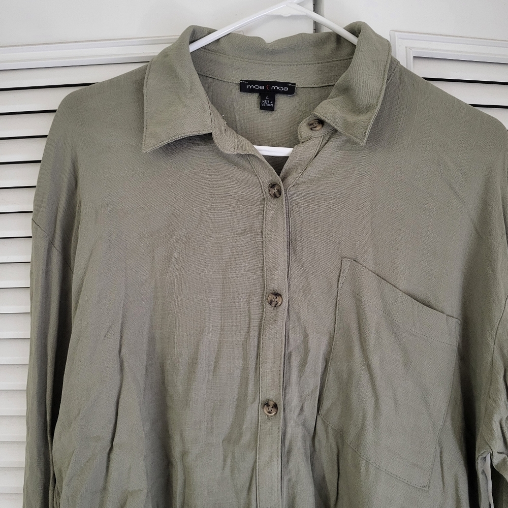 Moa Moa - Olive Button-Up Cropped Shirt - Picture 2 of 6